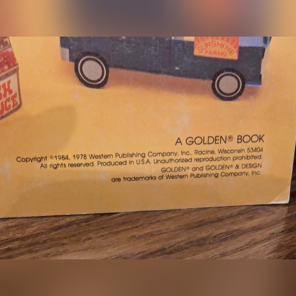 1984 Golden book - Tiny Farm  Press-Out book vintage book - Picture 3 of 6